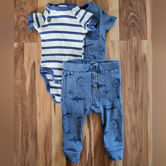 RZ By Rachel Zoe Striped and Shark Printed Blue/White Kids Three Piece Set 3-6M - Picture 1 of 5
